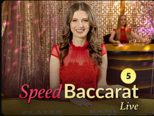 幸福生活，卡里乌斯陪妻女瑞士度假，一家三口温馨同框